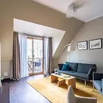 Hotel The